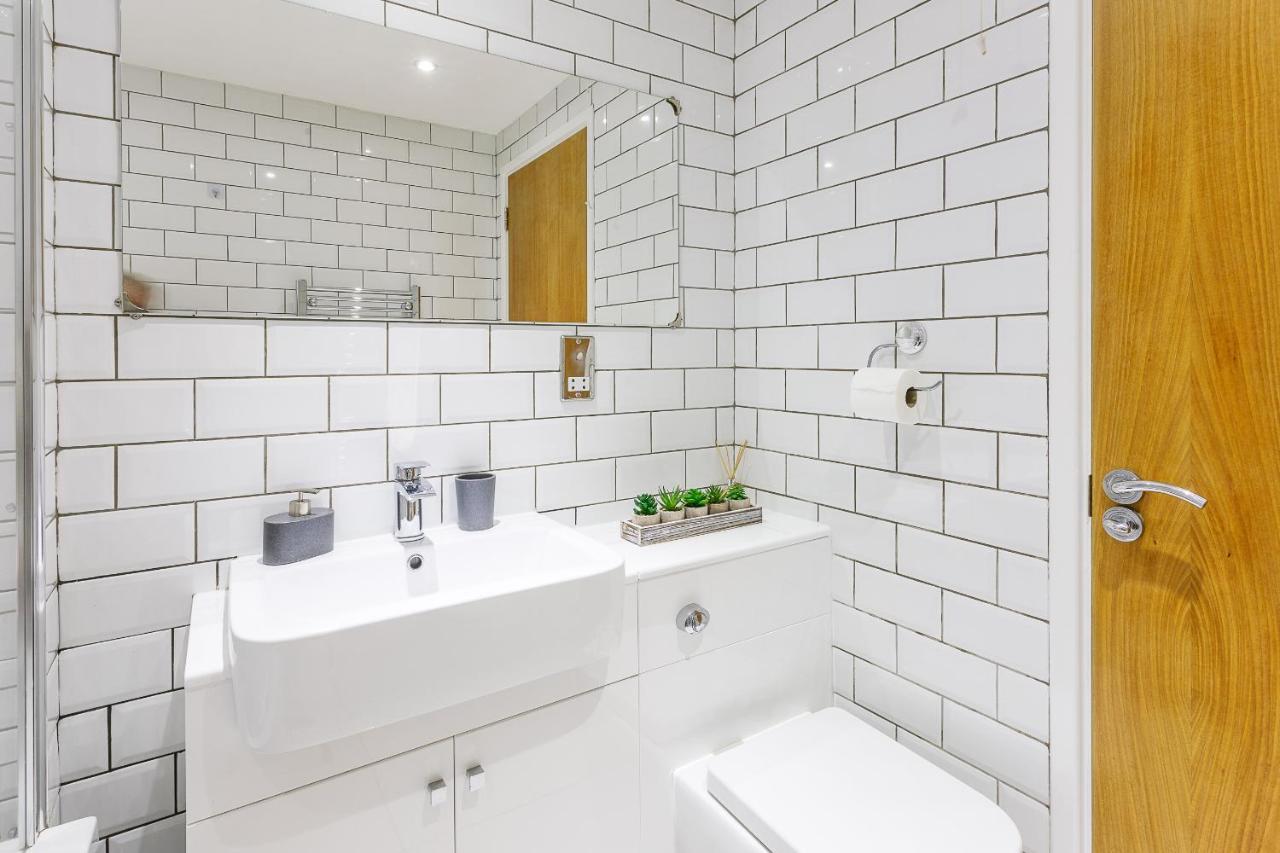 Luxury Boutique Quayside Apartment - Free parking Newcastle-upon-Tyne Extérieur photo