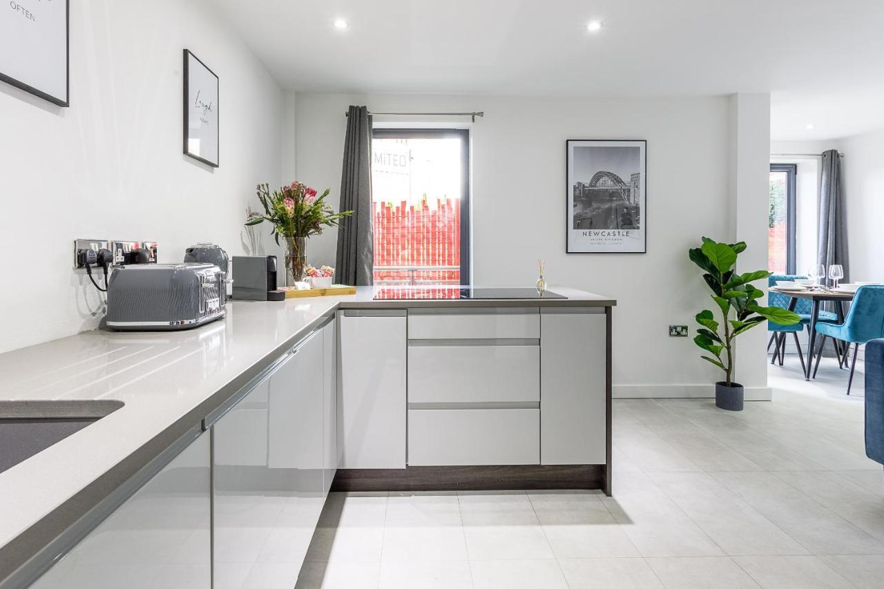 Luxury Boutique Quayside Apartment - Free parking Newcastle-upon-Tyne Extérieur photo