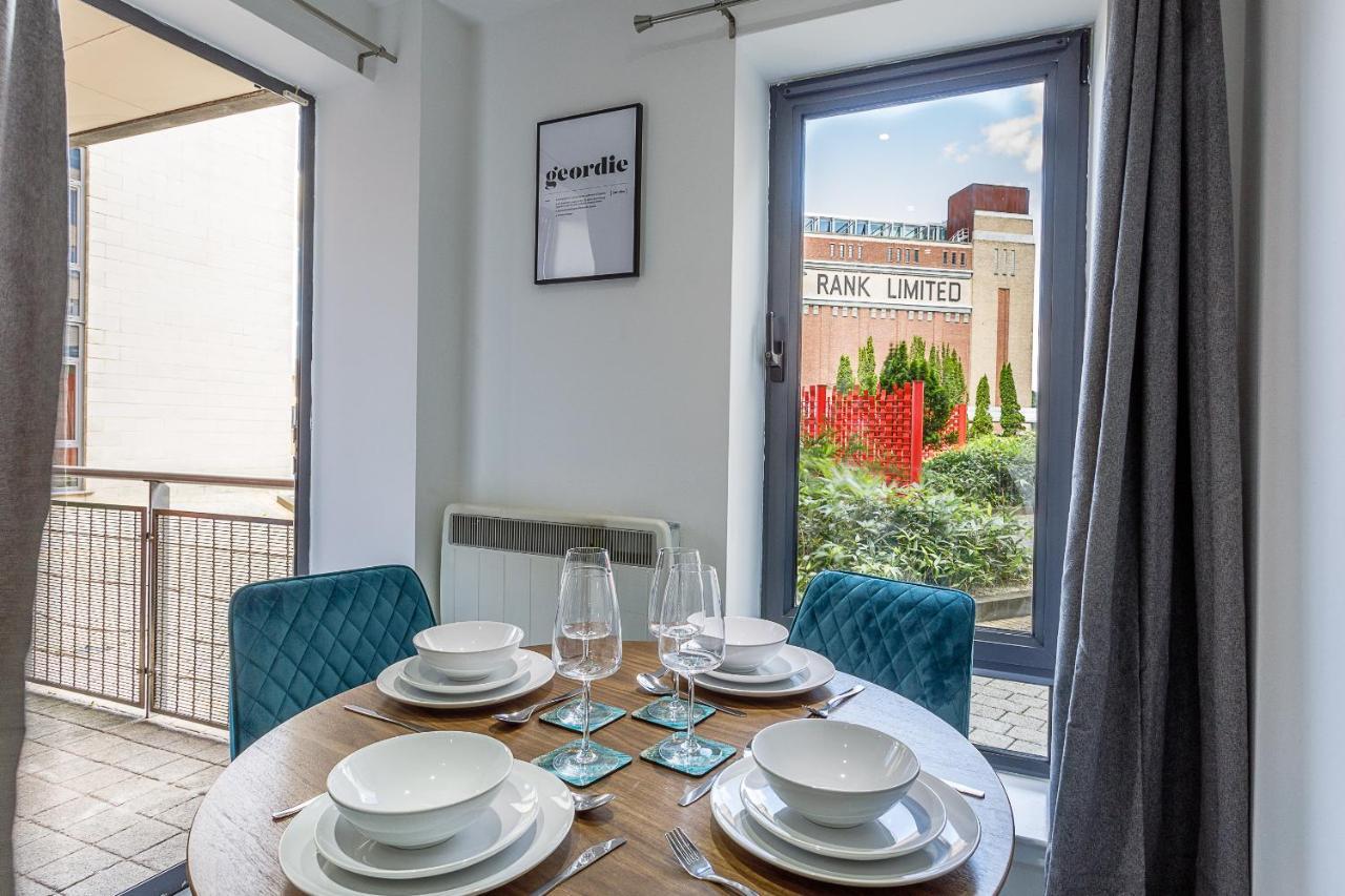 Luxury Boutique Quayside Apartment - Free parking Newcastle-upon-Tyne Extérieur photo